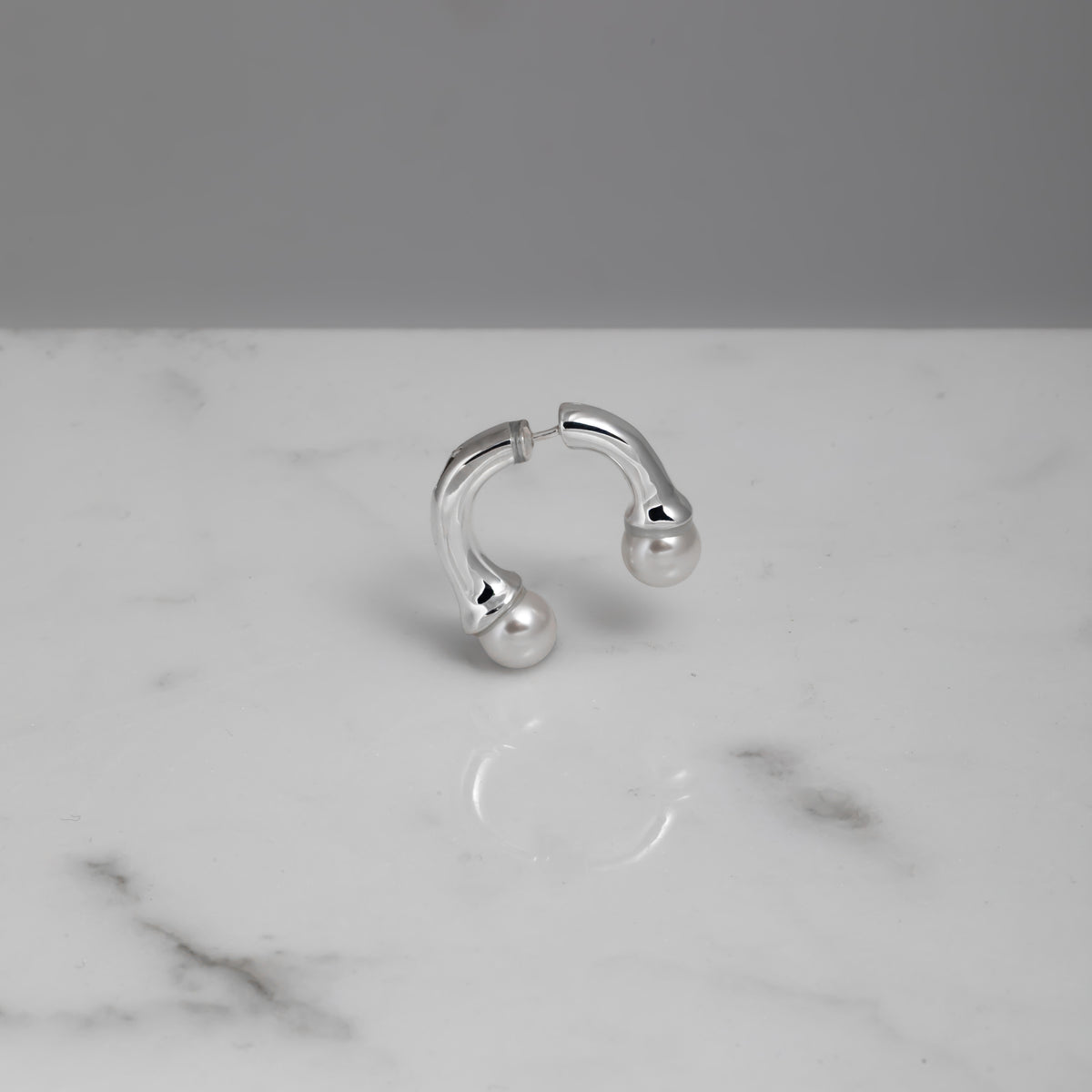 Ohrringe Lily aus 925er Silber mit Naturperlen